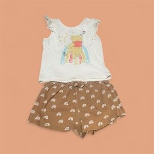 Disney Winnie the Pooh White Graphic Top and matching shorts